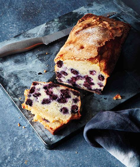 lemon-blueberry-pound-cake-with-yogurt-recipe-real image