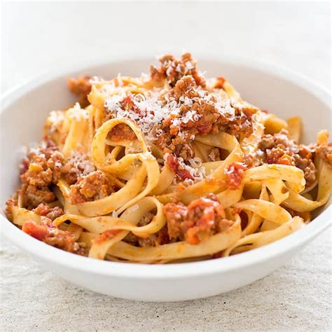fettuccine-with-bolognese-sauce-cooks-illustrated image