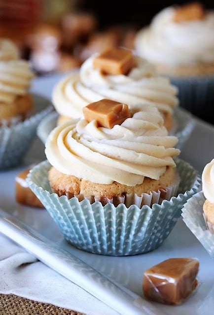 salted-caramel-cupcakes-with-caramel-cream-cheese image