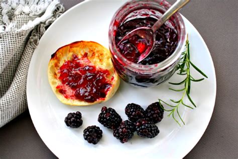 blackberry-merlot-wine-jelly-recipe-cooking-on-the image