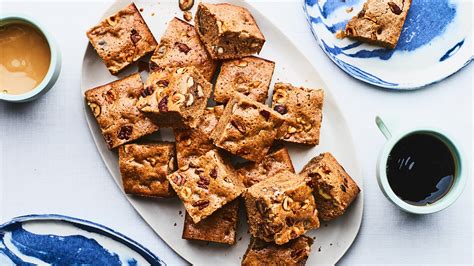 breakfast-blondies-get-me-out-of-bed-when-nothing-else image