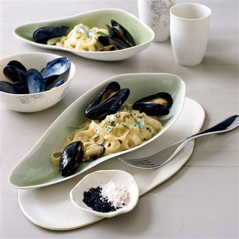 tagliatelle-with-mussels-and-tarragon-recipe-susan image
