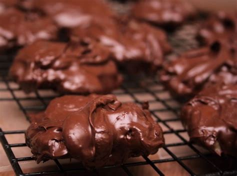 chocolate-nut-clusters-all-food-recipes-best image