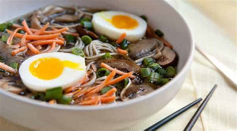 soba-noodles-with-mushrooms-macheesmo image