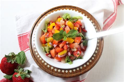 strawberry-salsa-recipe-by-archanas-kitchen image