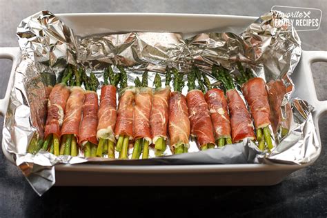 prosciutto-wrapped-asparagus-easy-side-dish image