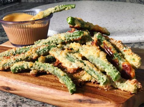 parmesan-crusted-green-beans-keto-low-carb-a image