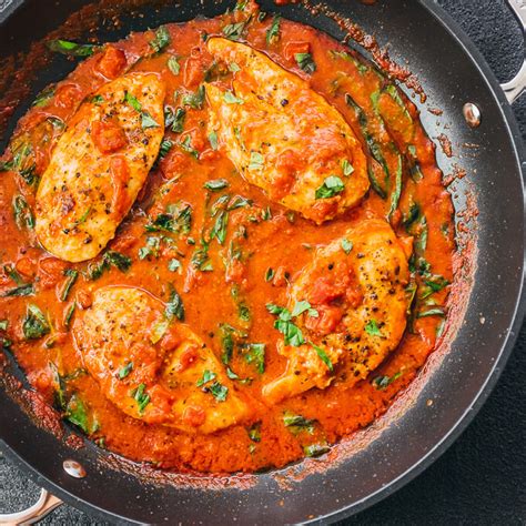 tomato-chicken-with-basil-garlic-sauce-savory-tooth image
