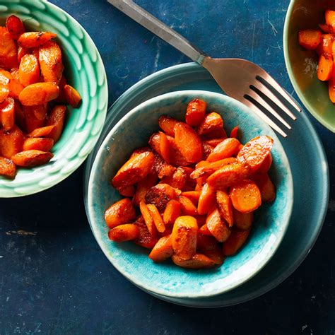 maple-roasted-carrots-eatingwell image