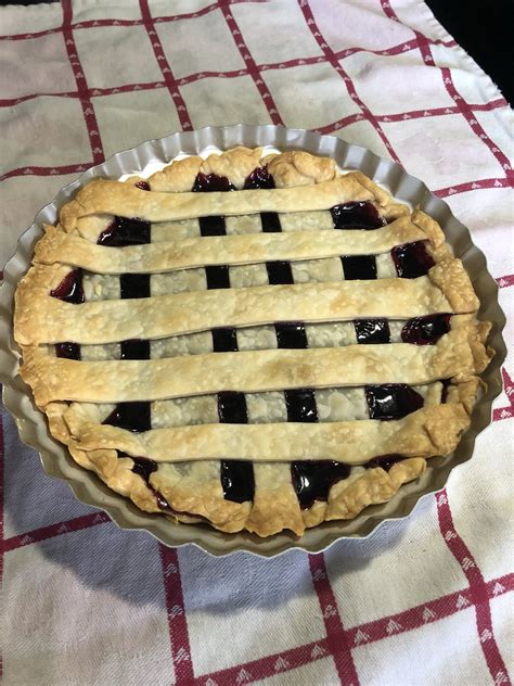 montana-huckleberry-pie image