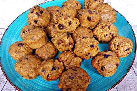 mini-pumpkin-chocolate-chip-muffins-a-moms-take image