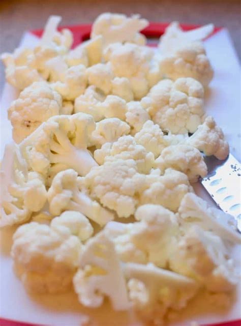 baked-cauliflower-with-gruyere-cheese image