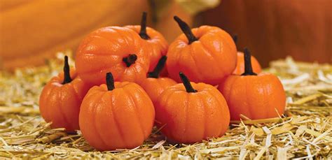 marzipan-pumpkins-odense-almond-paste-marzipan image