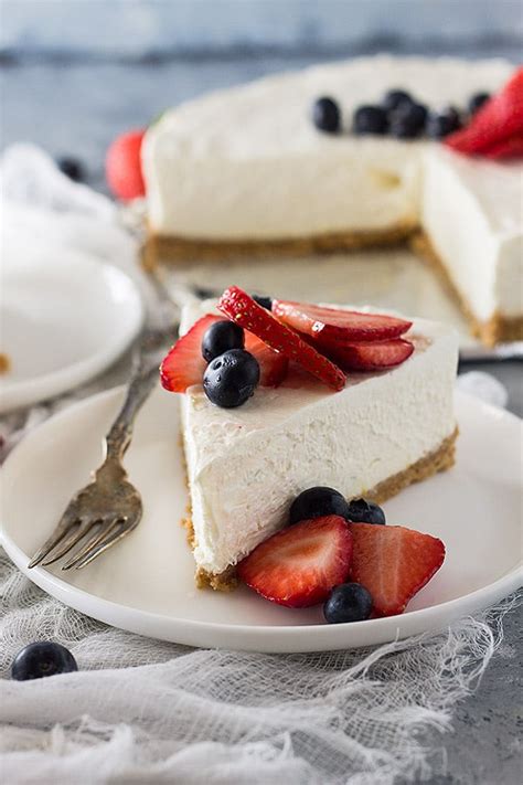 no-bake-vanilla-cheesecake-countryside-cravings image