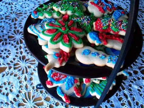 bevs-perfect-christmas-cookies-tasty-kitchen image