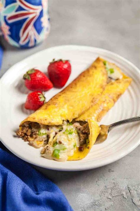 mexican-omelette-with-chorizo-healthy-delicious image