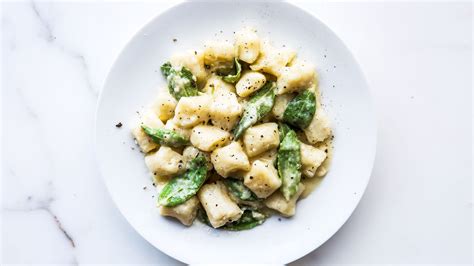 gnocchi-with-sage-butter-and-parmesan-recipe-bon image