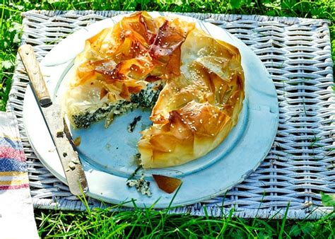 spinach-and-ricotta-pie-recipe-lovefoodcom image