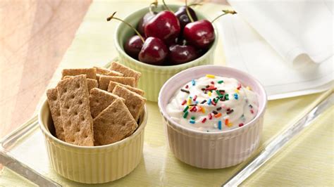 party-confetti-yogurt-dip-recipe-bettycrockercom image