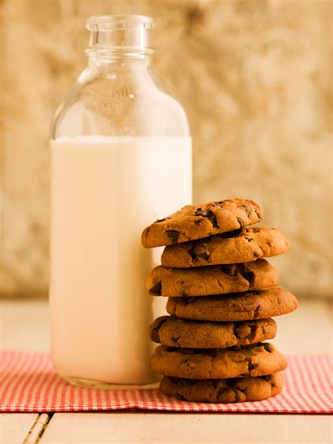 chocolate-chip-cookies-chef-michael-smith image