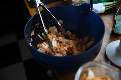 how-to-make-easy-kimchi-salad-that-tastes-great image