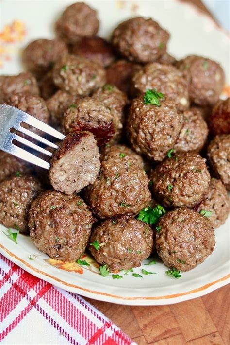 best-vegan-meatballs-impossible-burger-the-cheeky-chickpea image