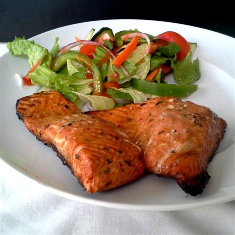 17-spicy-salmon-dinner image