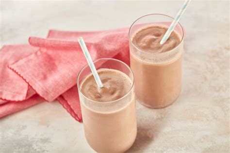 hersheys-chocolate-milkshake-recipe-hersheyland image