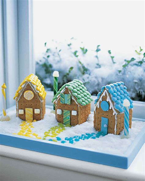gingerbread-houses-and-no-bake-cookie-house-how image