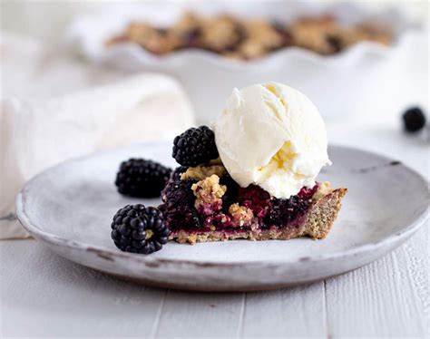 gluten-free-blackberry-crumble-pie-oregon-berries image