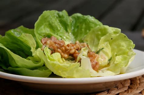 bibb-lettuce-with-tarragon-vinaigrette-and-toasted image