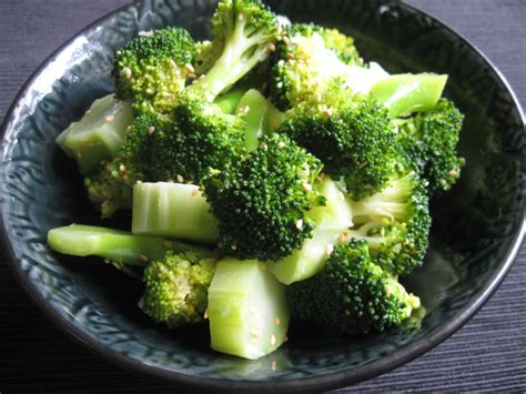 broccoli-namul-hirokos-recipes-hirokolistoncom image