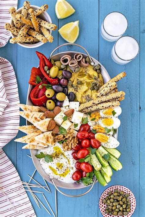 greek-meze-platter-how-to-make-it-at-home-the image