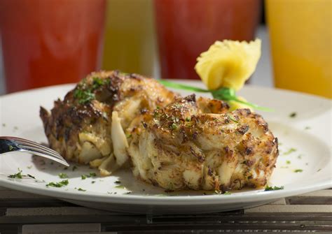 maryland-crab-cakes-shipped-jimmys-famous-seafood image