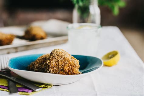 crispy-oven-fried-panko-chicken-thighs-i-am-a-food image