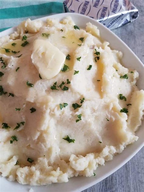 creamy-cheese-mashed-potatoes image