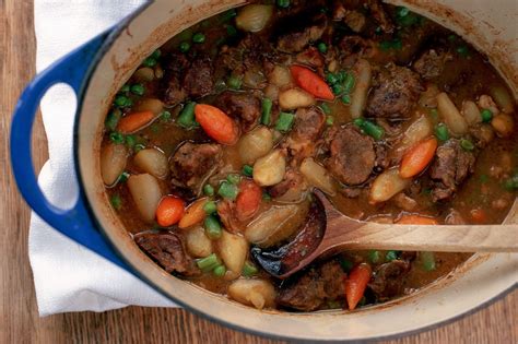 hearty-vegetable-beef-stew image