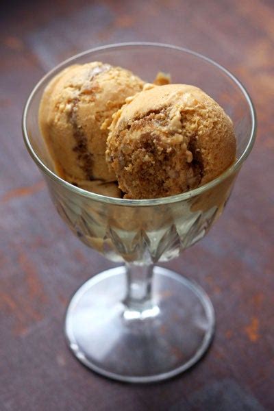 pumpkin-pecan-gingersnap-ice-cream-saveur image