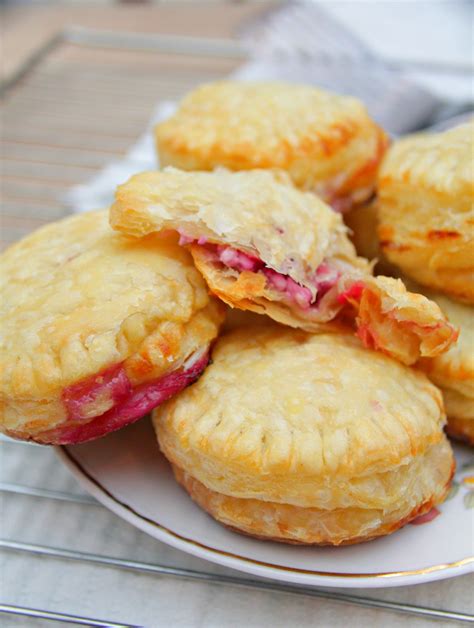mini-raspberry-pies-desserts-to-make-in-just-a-few image