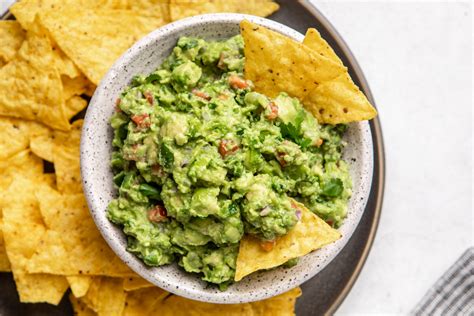 the-best-guacamole-recipe-restaurant-style-from image