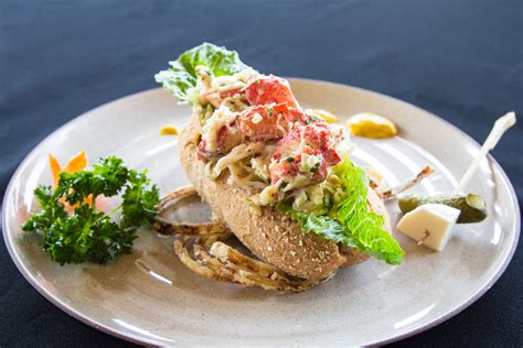 dungeness-crab-roll-pacific-seafood image