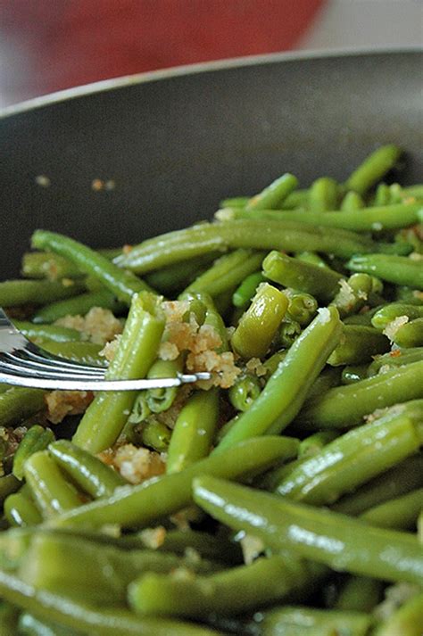 green-beans-with-bread-crumbs-cooking-with-mamma-c image