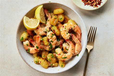 one-pan-shrimp-scampi-with-crispy-gnocchi image