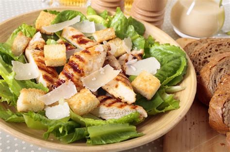bread-salad-with-diced-chicken-bachelor image