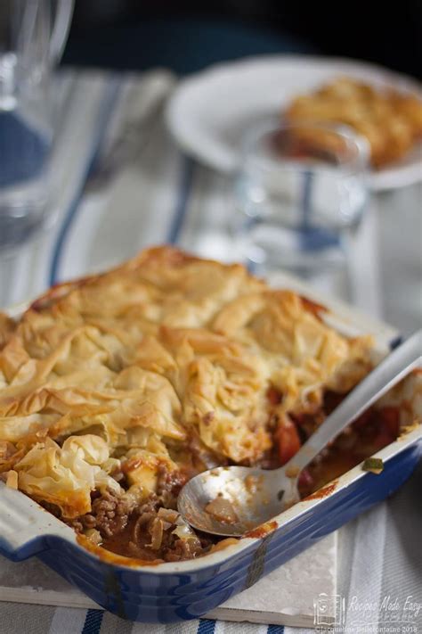 really-easy-beef-and-tomato-pie-recipes-made-easy image