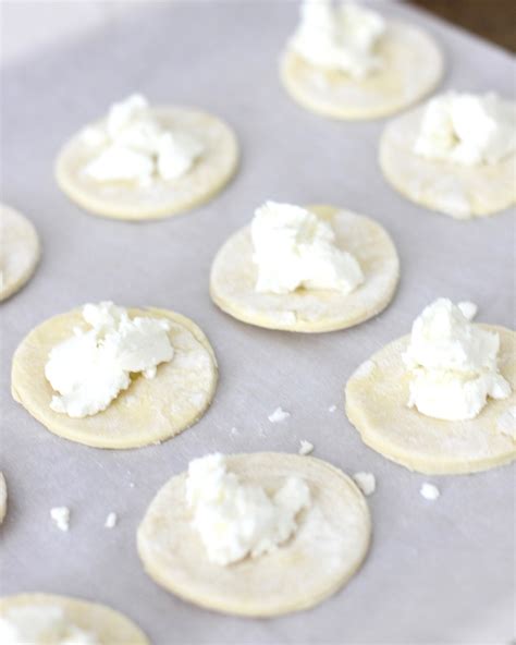 easy-goat-cheese-and-honey-bites-puff-pastry-goat-cheese image