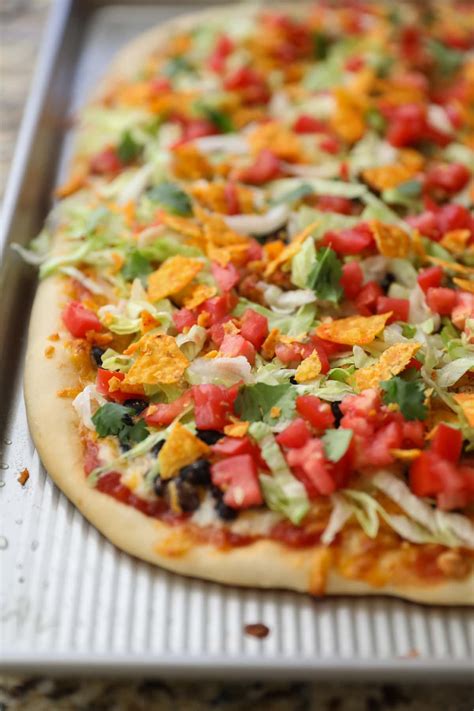 taco-pizza-recipe-with-doritos-laurens-latest image