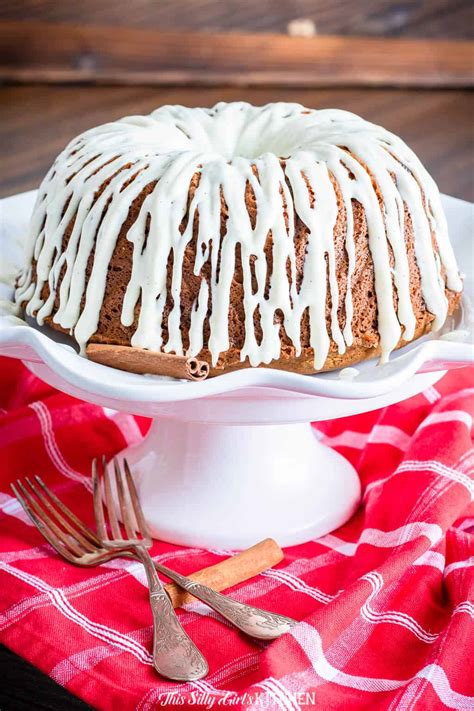 sour-cream-coffee-cake-cinnamon-bundt-cake-with image