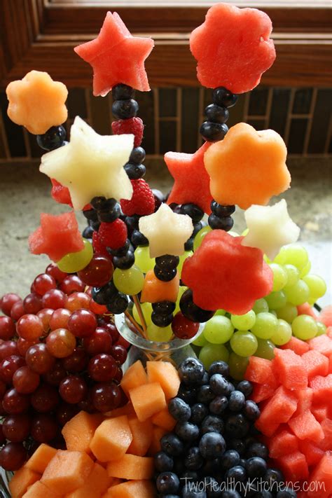 how-to-make-fruit-kabobs-and-diy-fruit-bouquets-two image