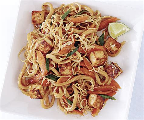spicy-pan-fried-noodles-with-tofu image